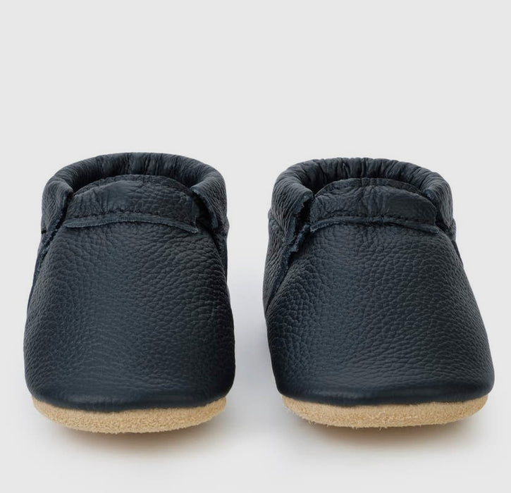 Fringeless Baby Moccasins - Leather Baby Shoes (Black & Tan)