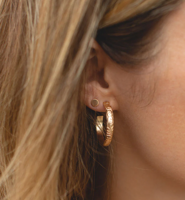 Simple Large Studs - Gold
