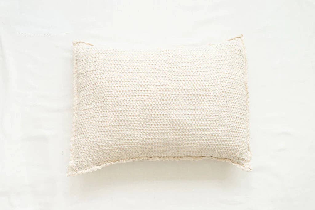 cozy waffle pillowcase - milk: Standard
