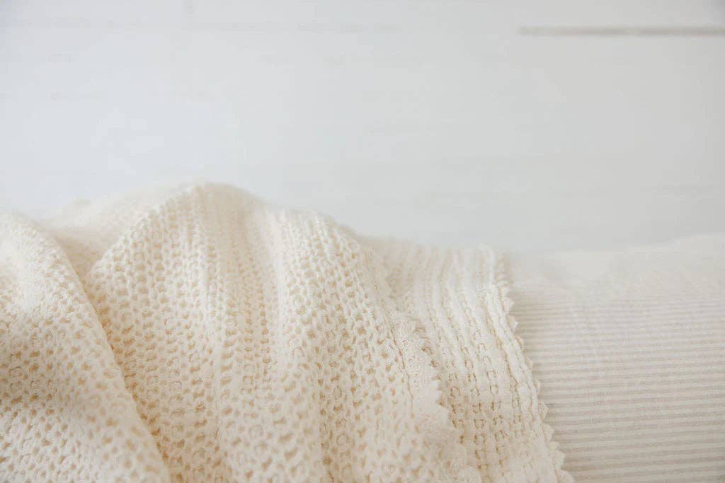 cozy waffle blanket | twin size - milk: Twin