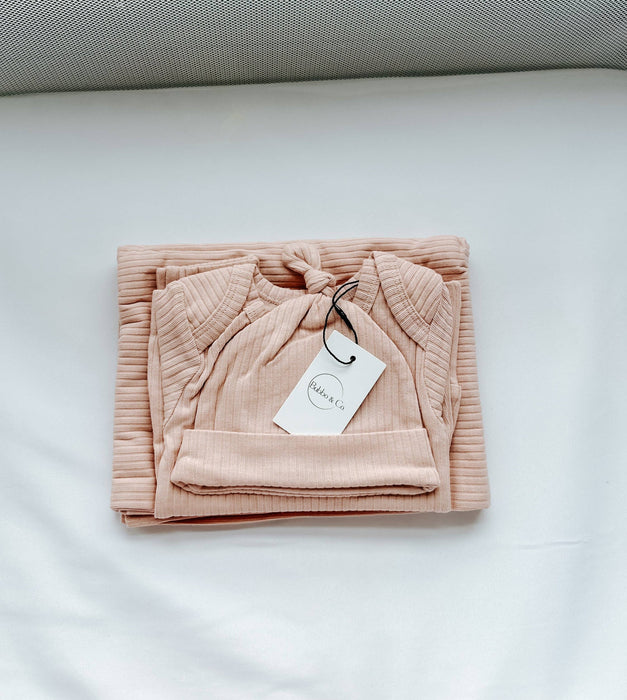 Organic newborn going home ribbed set - pale pink