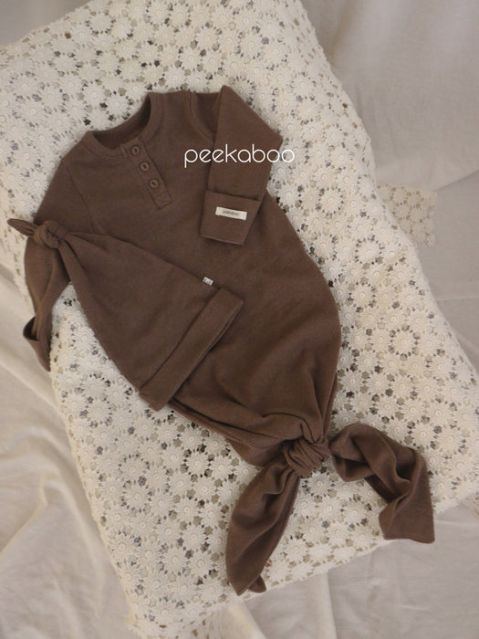 Newborn Ribbed Cotton Gown & Hat- Brown