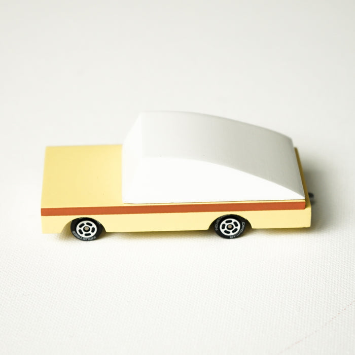 B.Nana Yellow Car