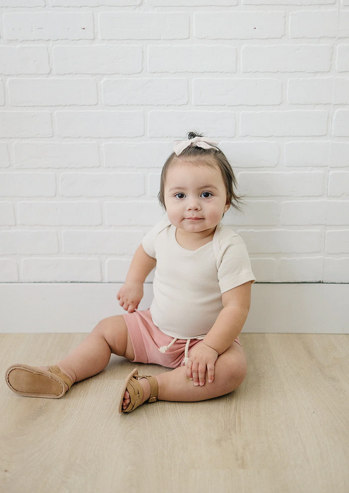 Organic Short Sleeve Ribbed Bodysuit- Vanilla