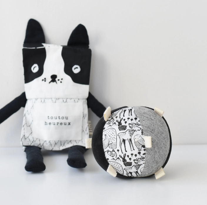 Taggy Ball with Rattle - Nordic