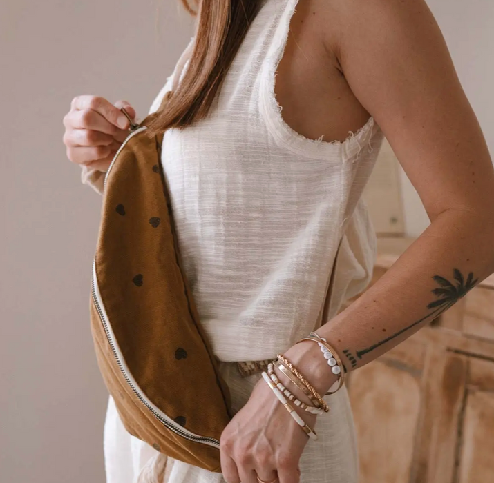 Banana Bag- Cumin/Hearts