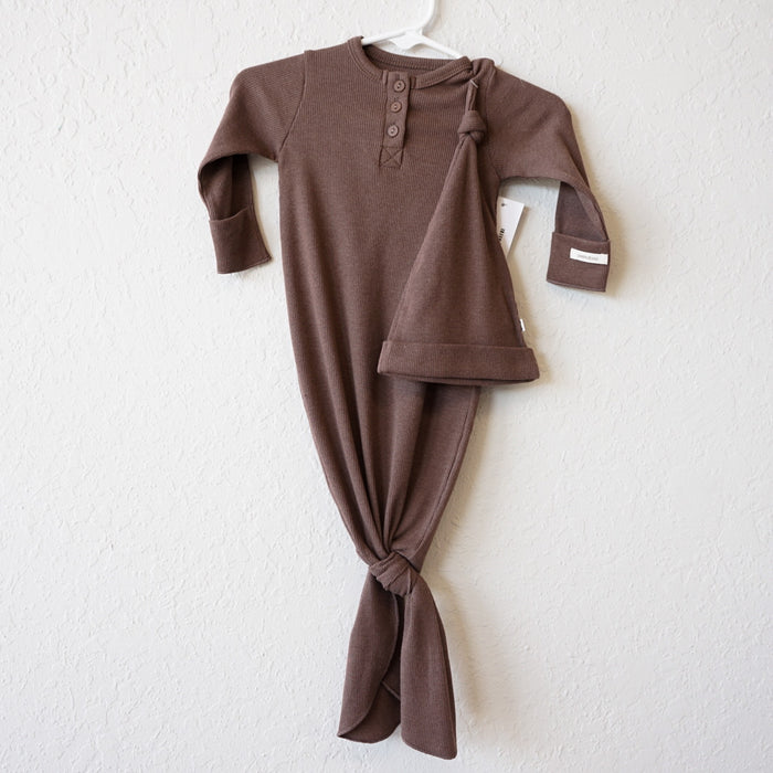 Newborn Ribbed Cotton Gown & Hat- Brown
