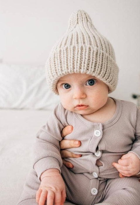 Peak Beanie Hat- Oatmeal