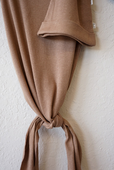 Newborn Ribbed Cotton Gown & Hat- Camel