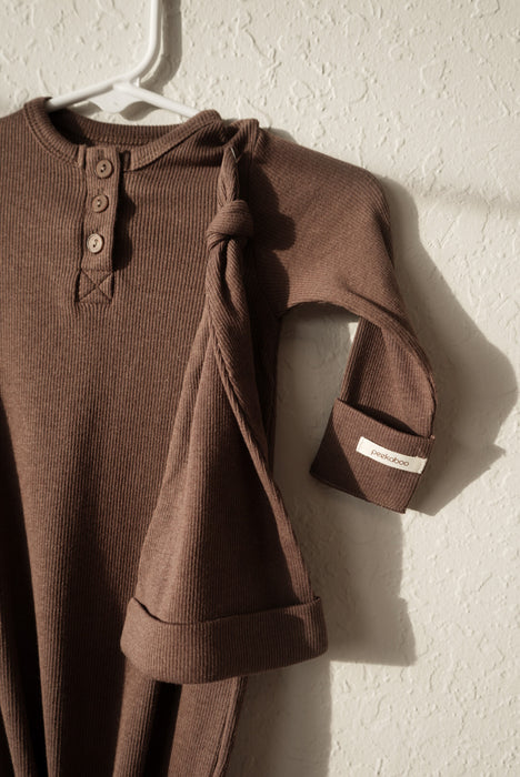 Newborn Ribbed Cotton Gown & Hat- Brown