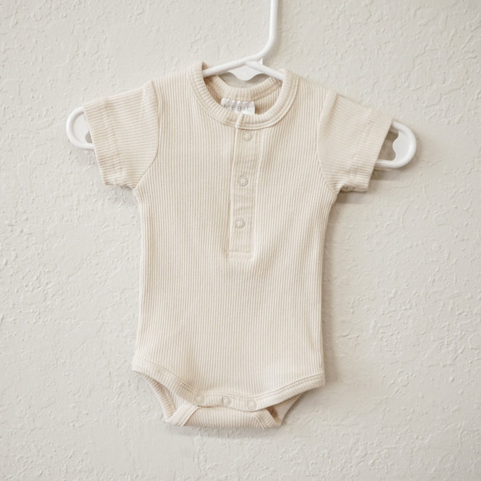 Organic Ribbed Snap Bodysuit- Vanilla