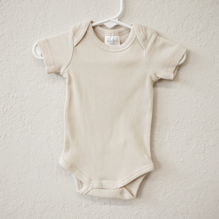Organic Short Sleeve Ribbed Bodysuit- Vanilla
