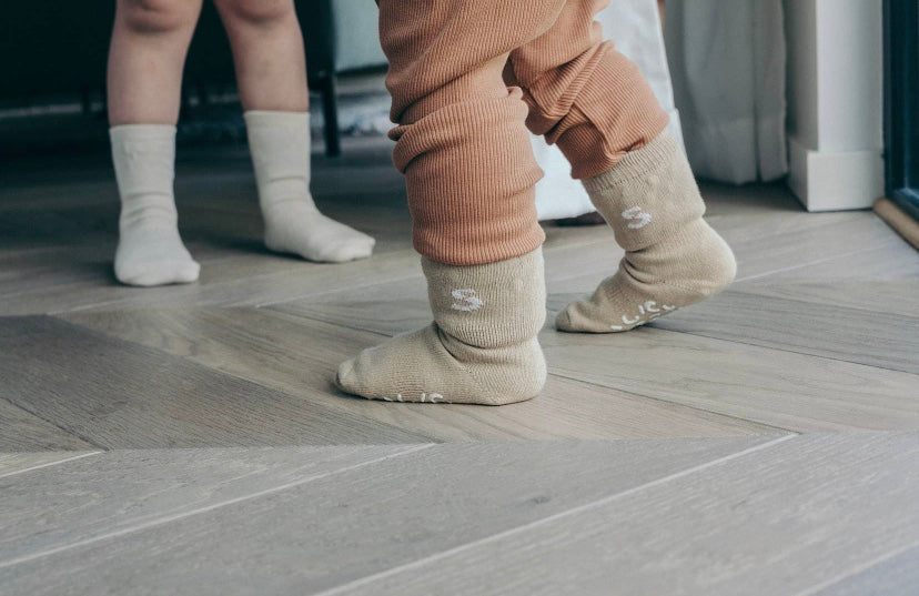 STUCKIES Socks- Sand