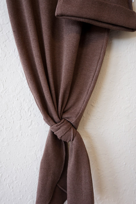 Newborn Ribbed Cotton Gown & Hat- Brown
